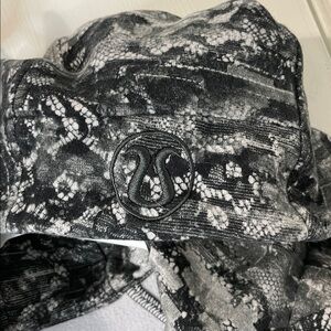 NWOT Lululemon Scuba Hoodie Jacket Full Zip Fleece Masked Lace Starlight Black 4